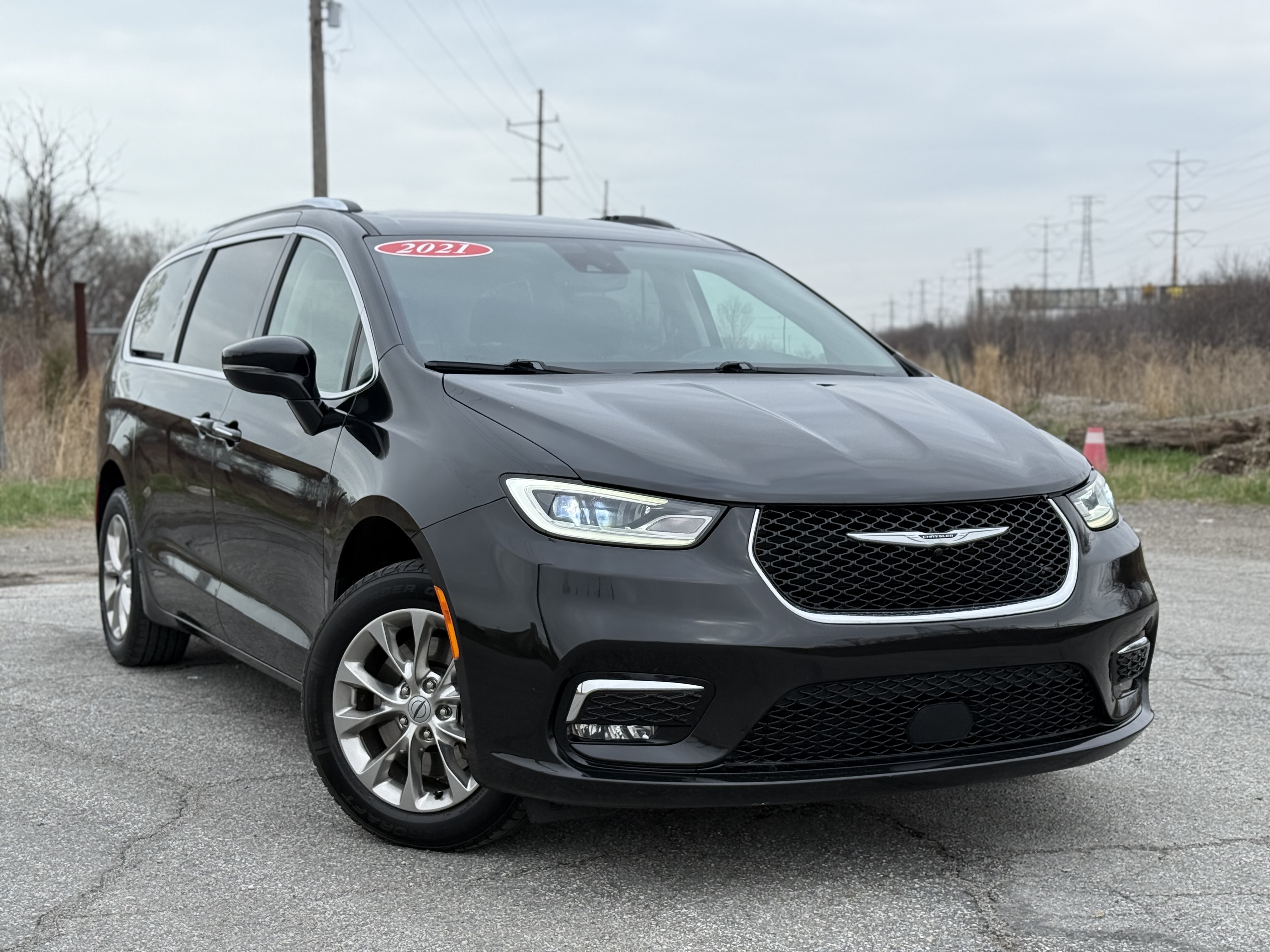 Black 2021 Chrysler Pacifica Touring L AWD Minivan All-Wheel Drive Automatic