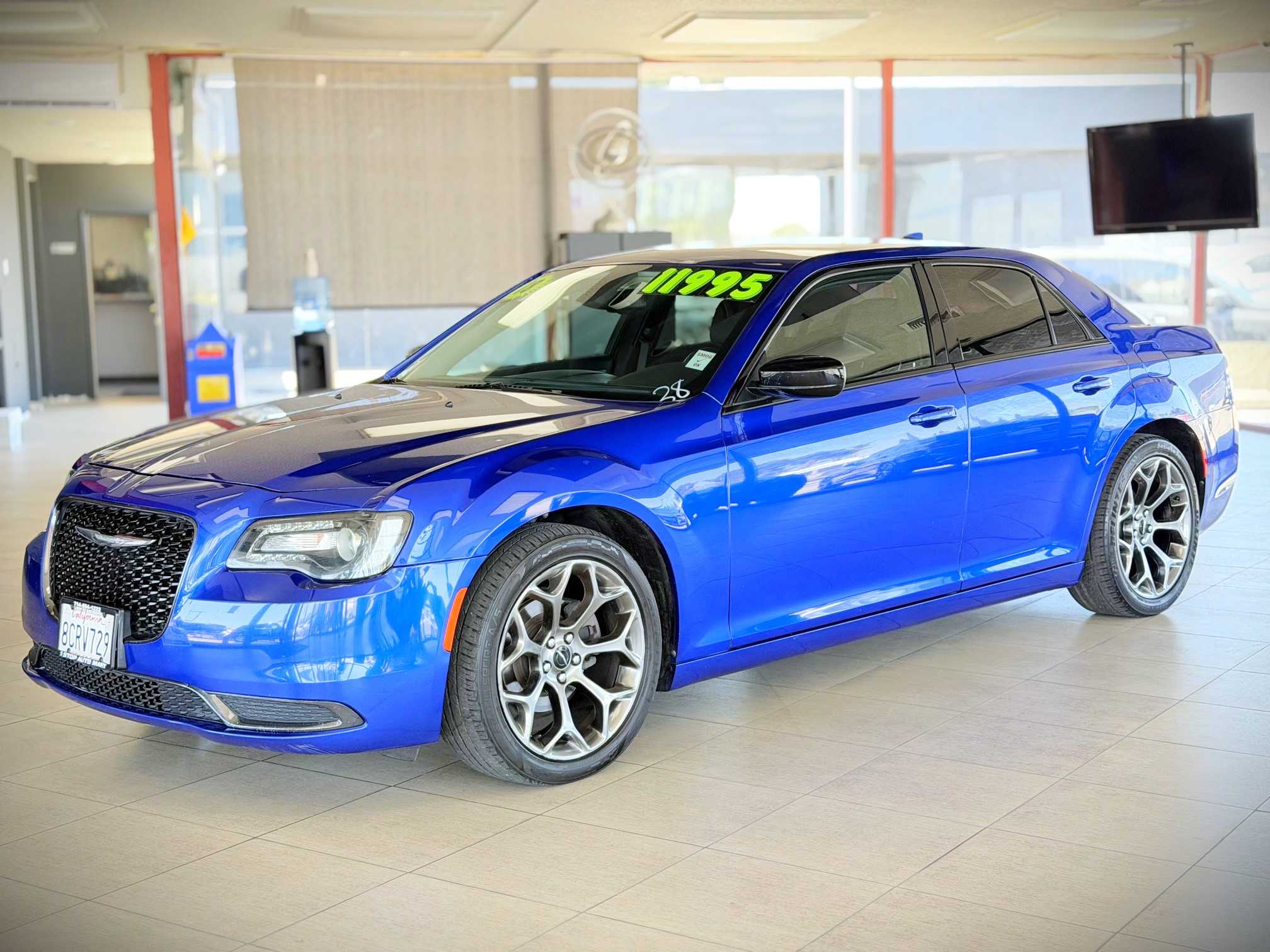 Blue 2018 Chrysler 300 Sedan Rear-Wheel Drive 8-Speed Automatic