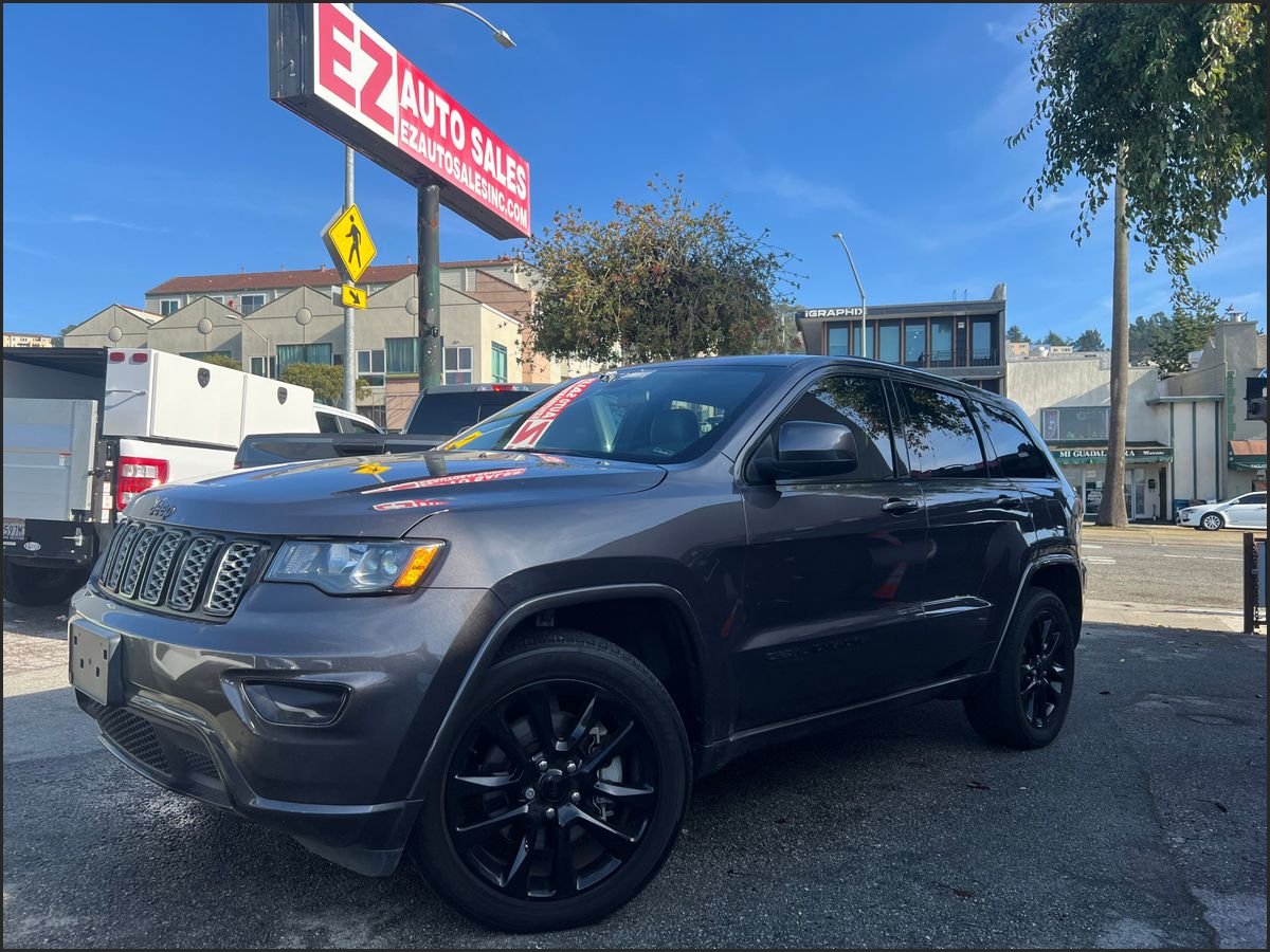 Gray 2021 Jeep Grand Cherokee Laredo X RWD SUV / Crossover 4X2 8-Speed Automatic