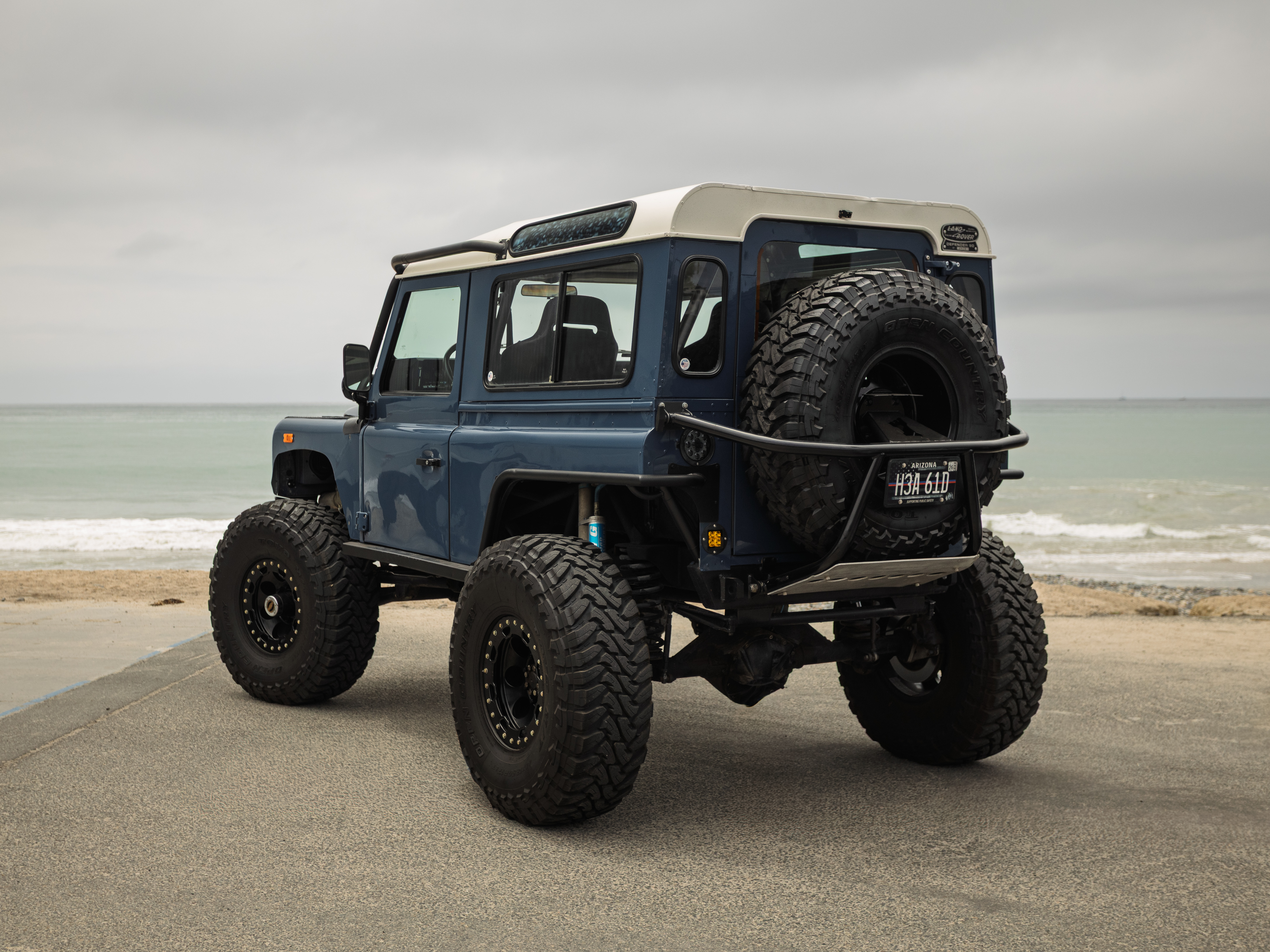 View vehicle photo 7