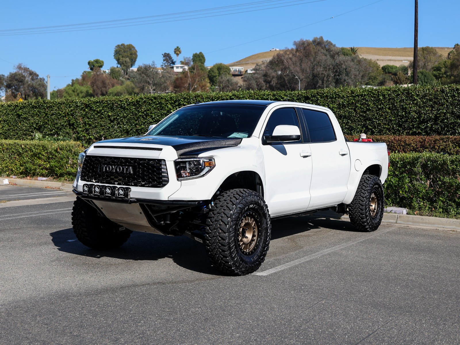 2017 Toyota Tundra Pickup Truck Four-Wheel Drive 6-Speed Automatic
