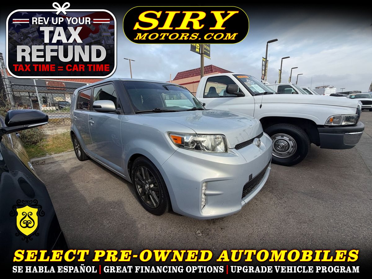 Silver 2013 Scion xB 10 Series Wagon Front-Wheel Drive 4-Speed Automatic