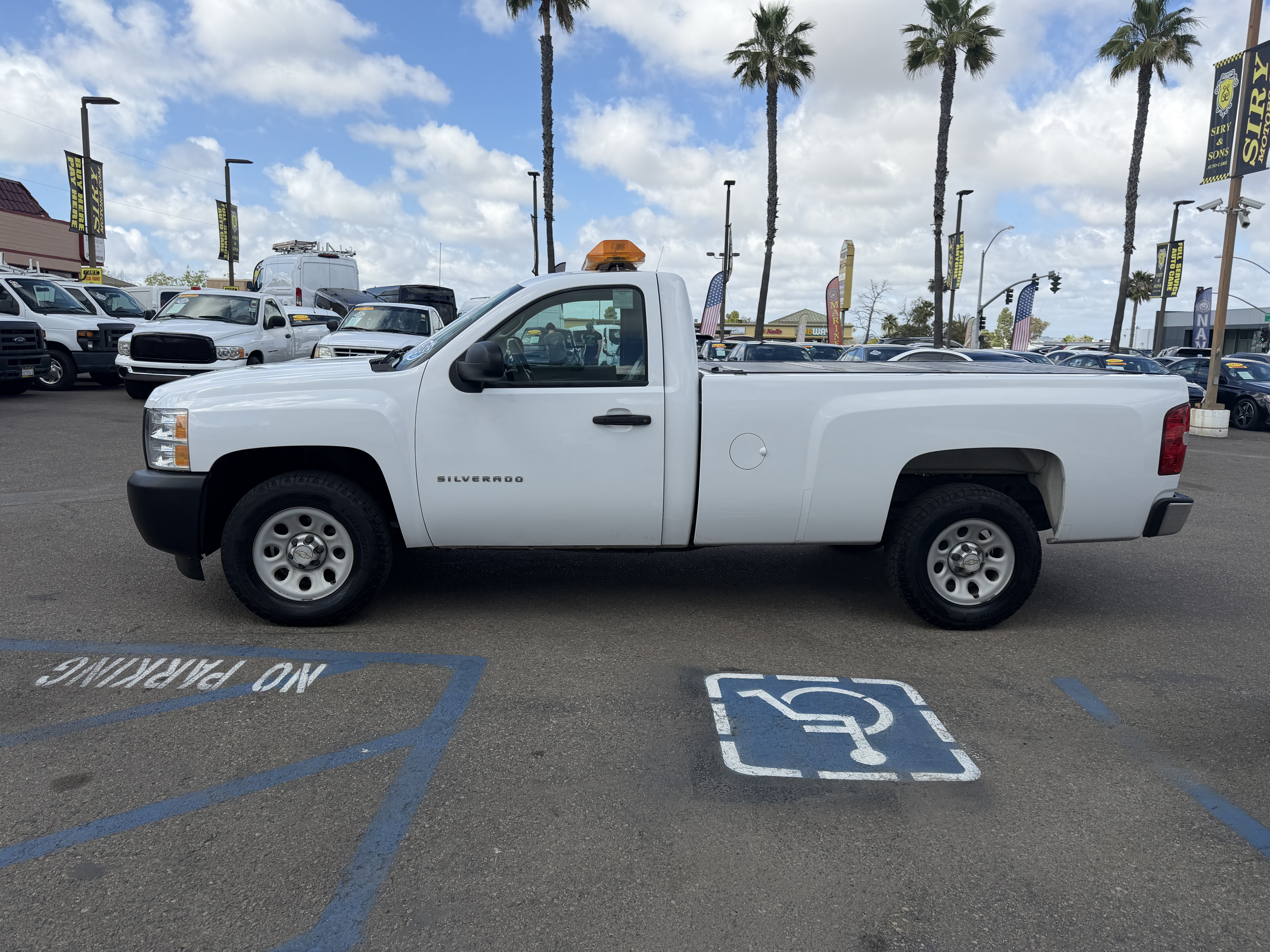 View vehicle photo 6