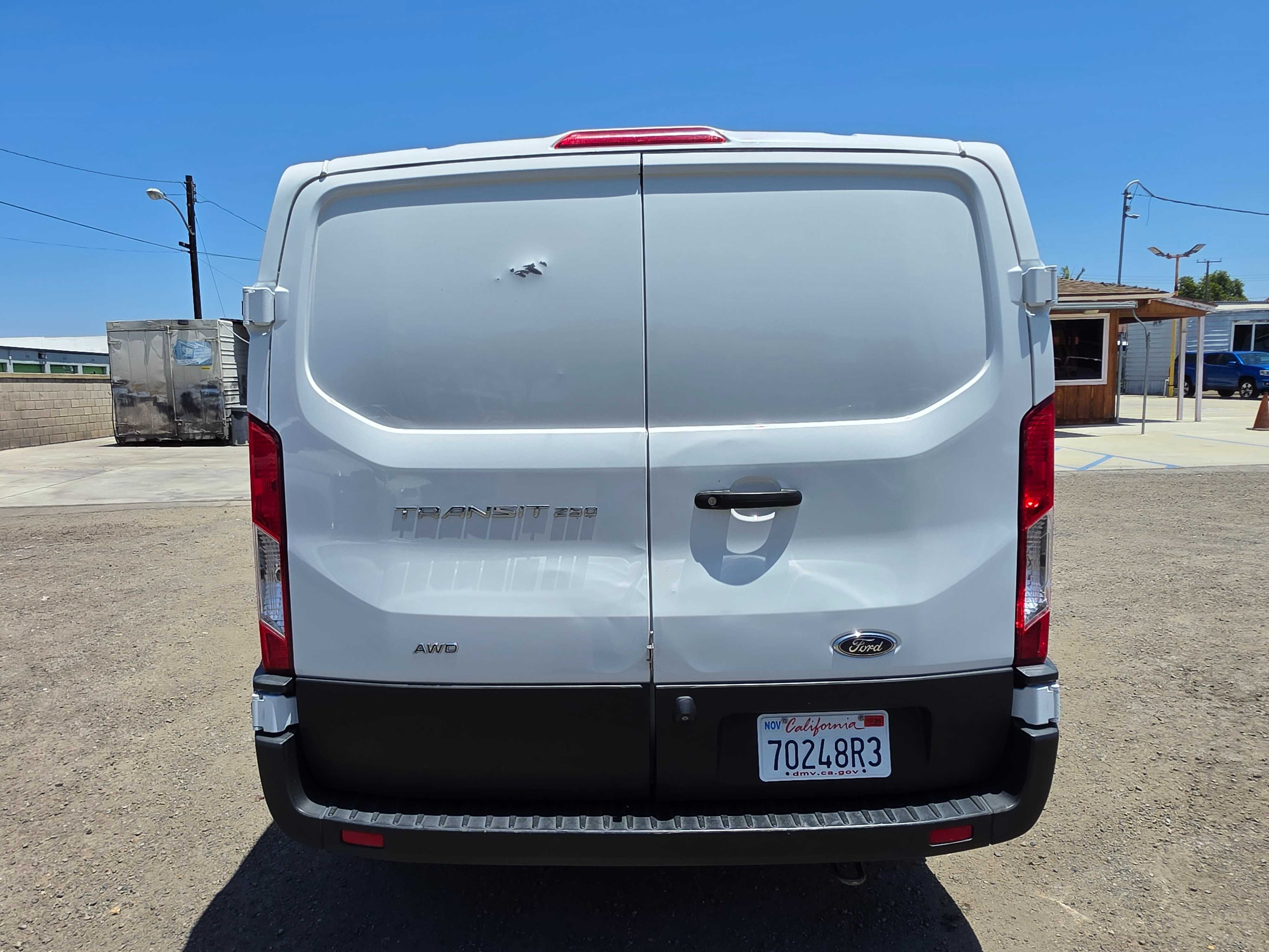 View vehicle photo 6
