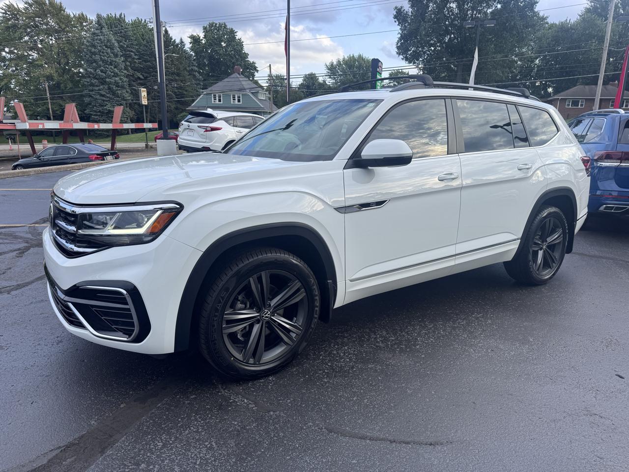 White 2021 Volkswagen Atlas SUV / Crossover All-Wheel Drive Automatic
