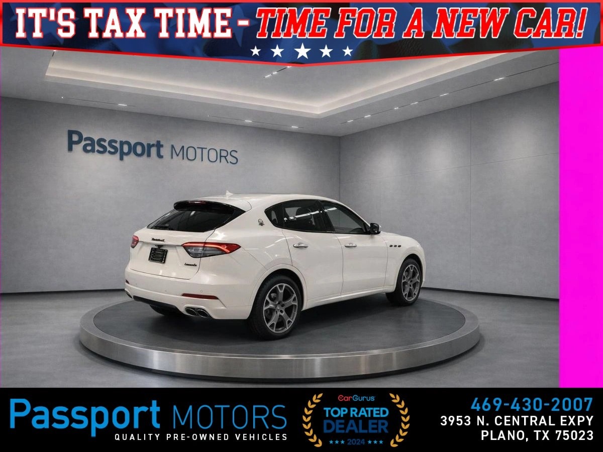 View vehicle photo 4