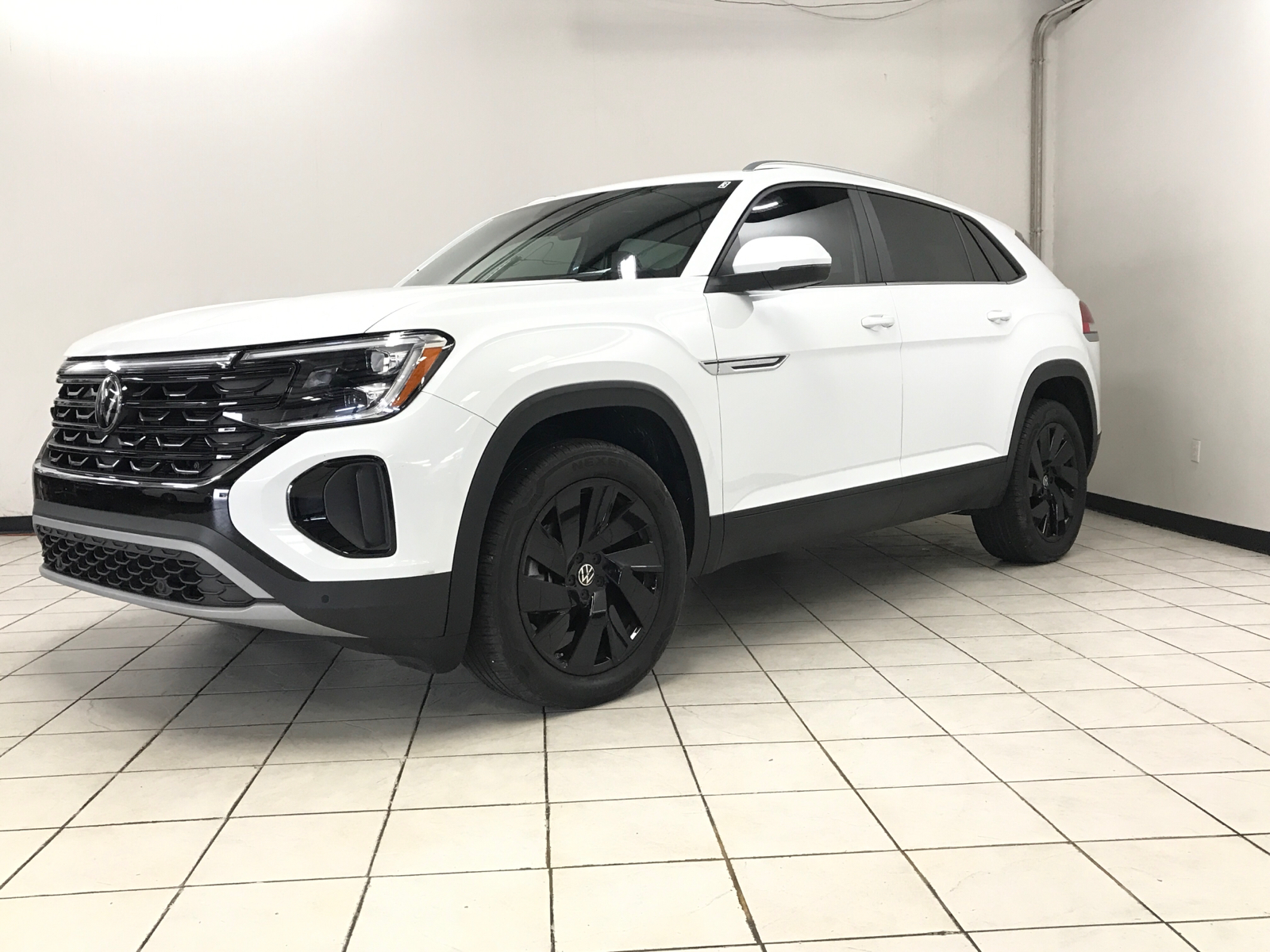 2024 Volkswagen Atlas Cross Sport SE FWD with Technology