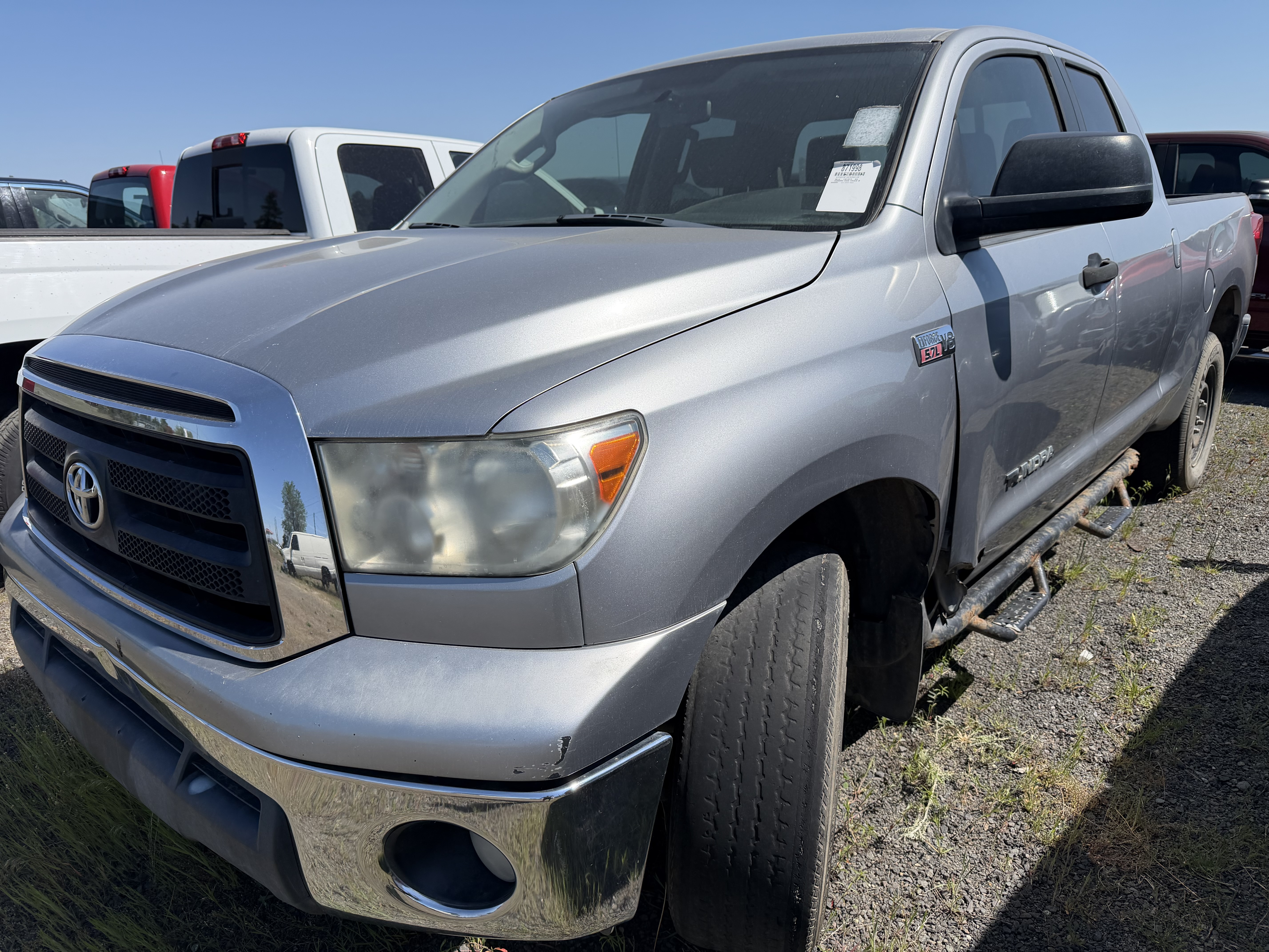 View vehicle photo 2