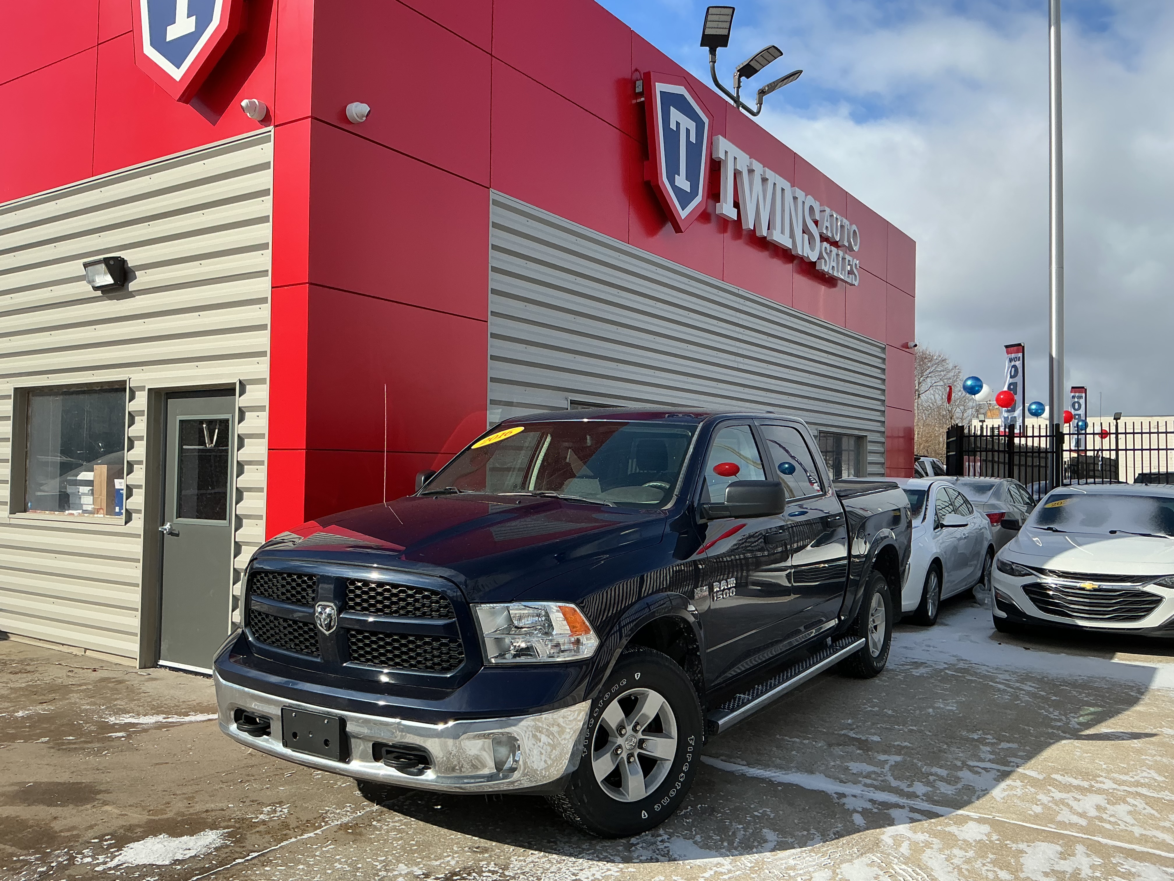 2016 RAM 1500 SLT Crew Cab 4WD