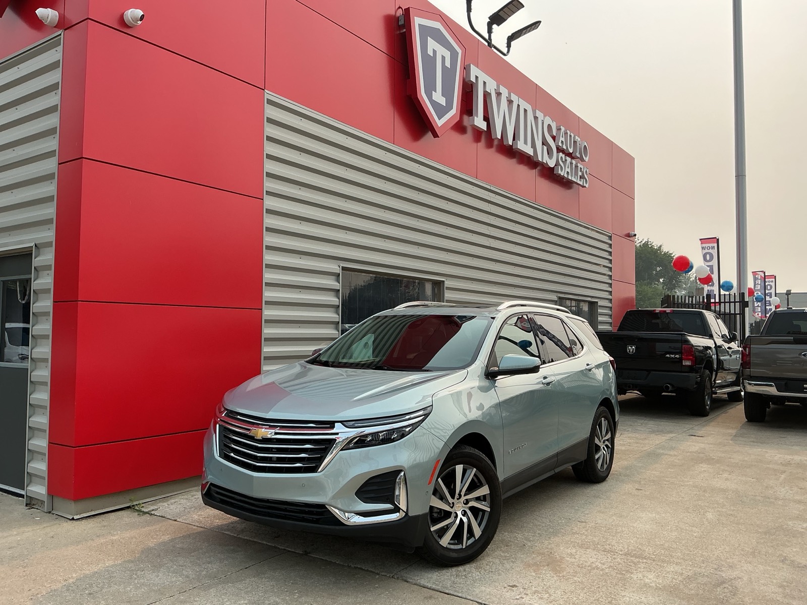 Blue 2022 Chevrolet Equinox SUV / Crossover Four-Wheel Drive 6-Speed Automatic Overdrive