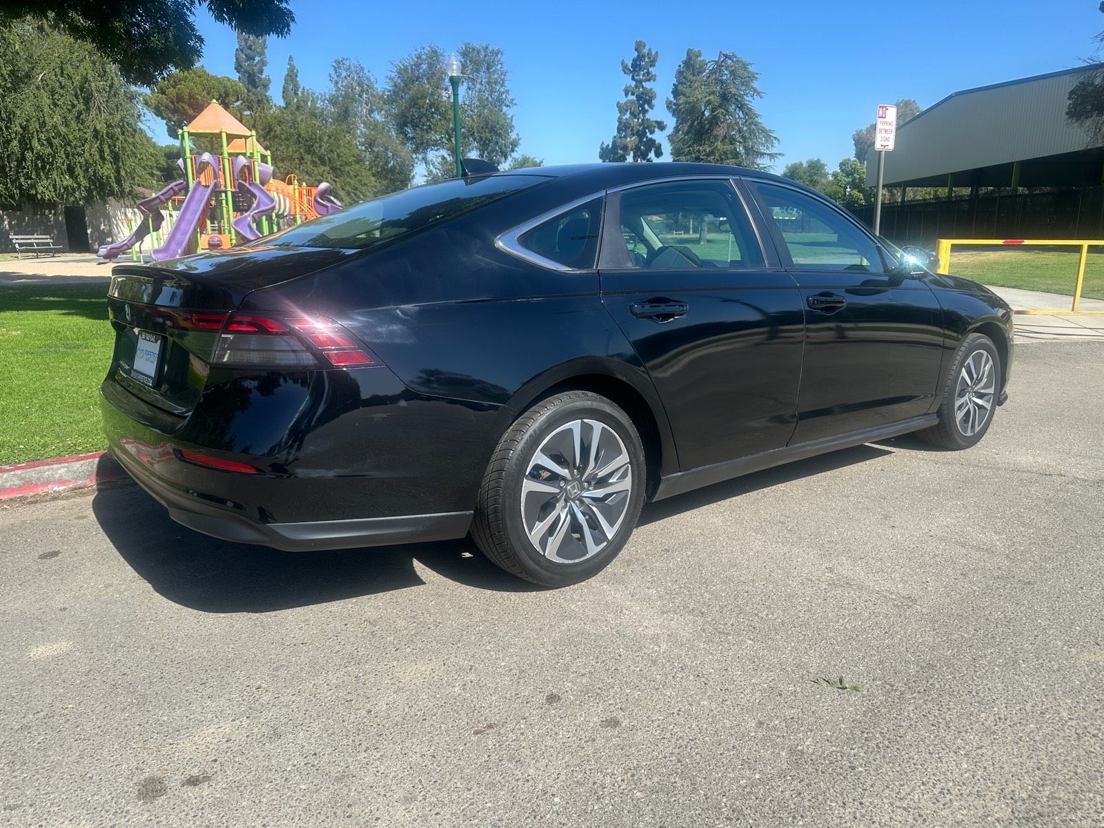 View vehicle photo 2