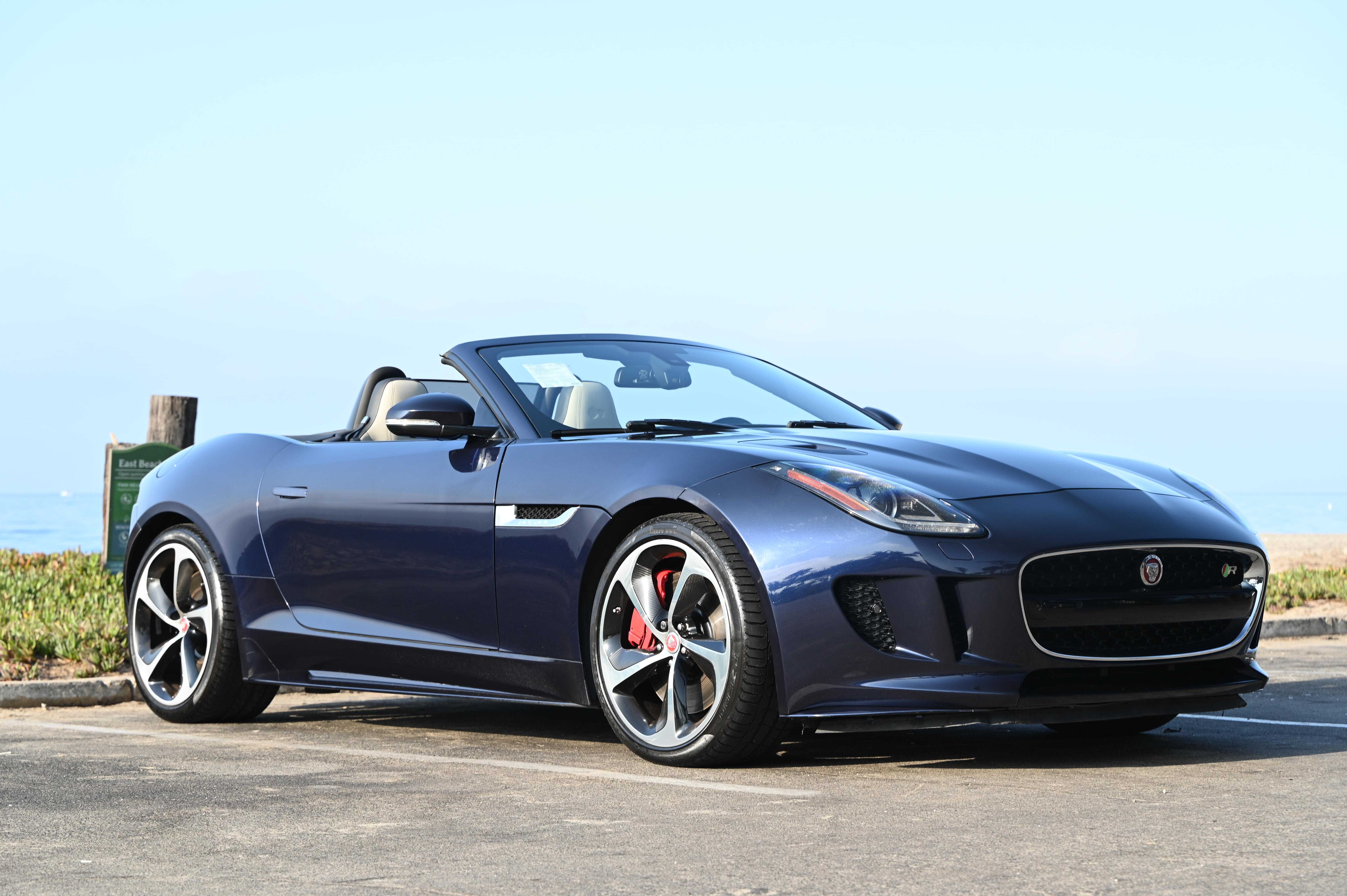 2016 JAGUAR F-TYPE R