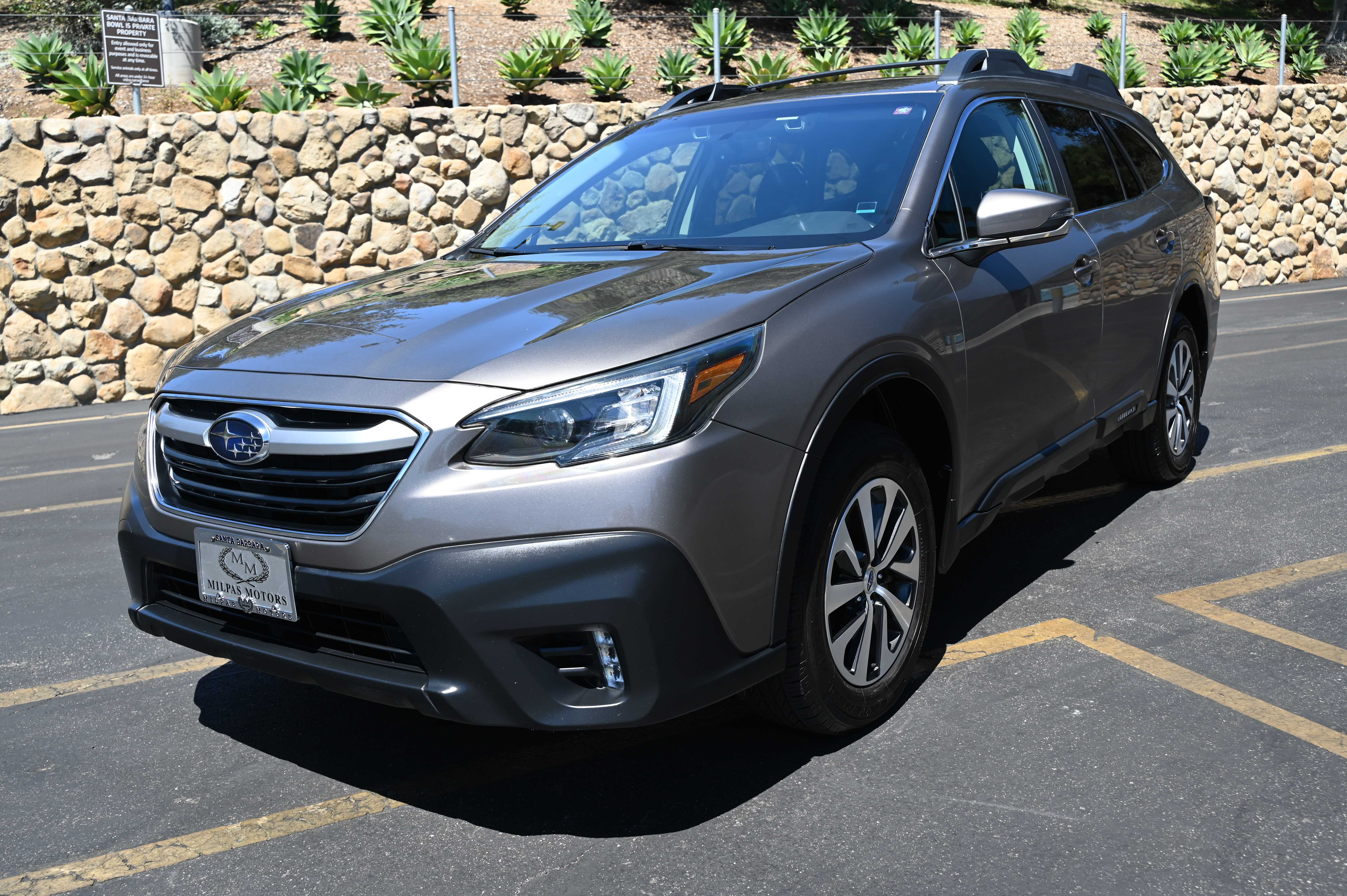 2022 SUBARU OUTBACK Premium