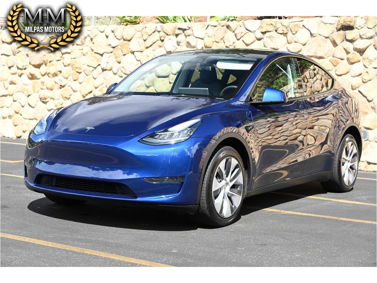 2023 Tesla Model Y Long Range AWD