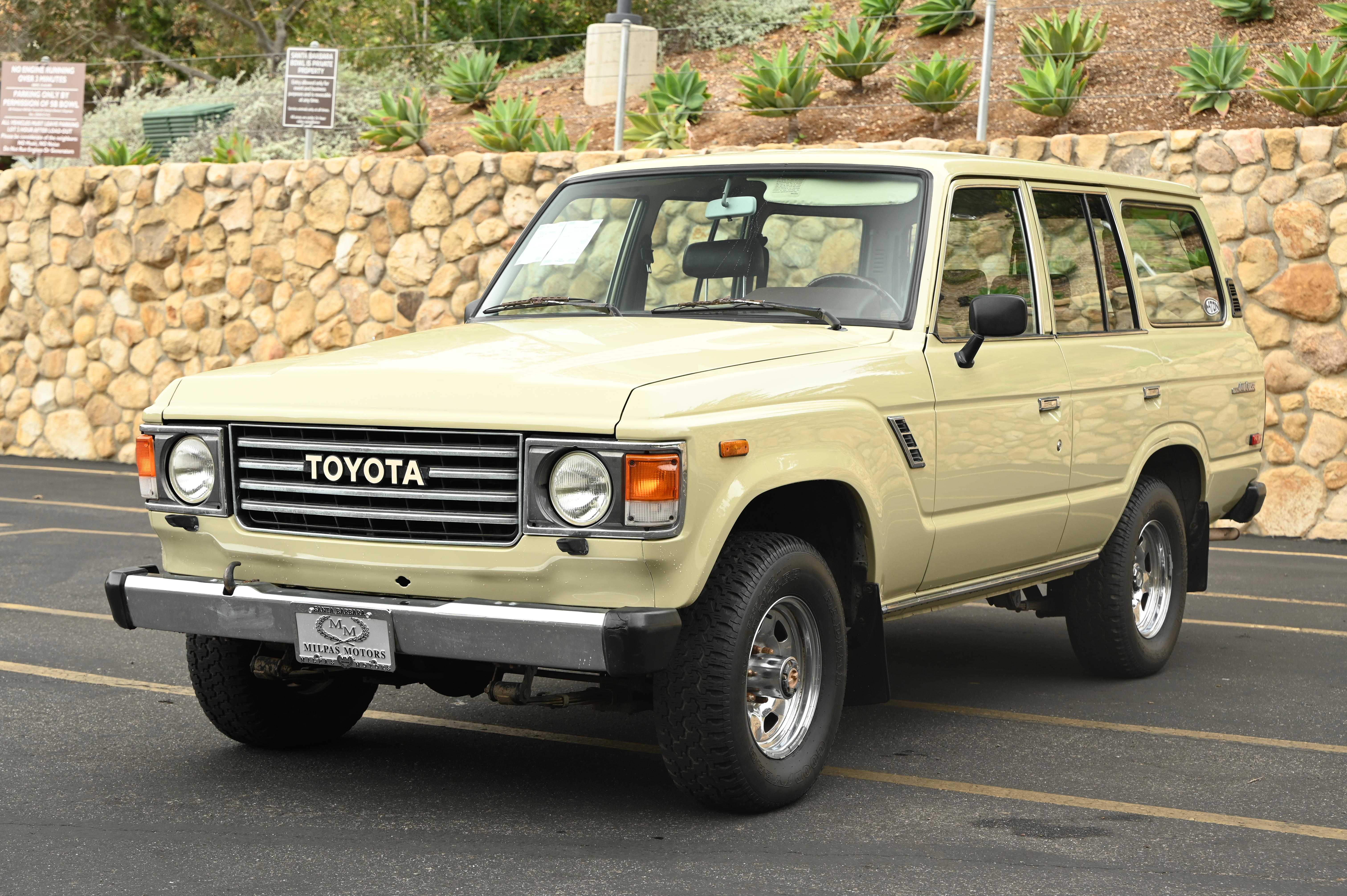 1984 TOYOTA LAND CRUISER BASE