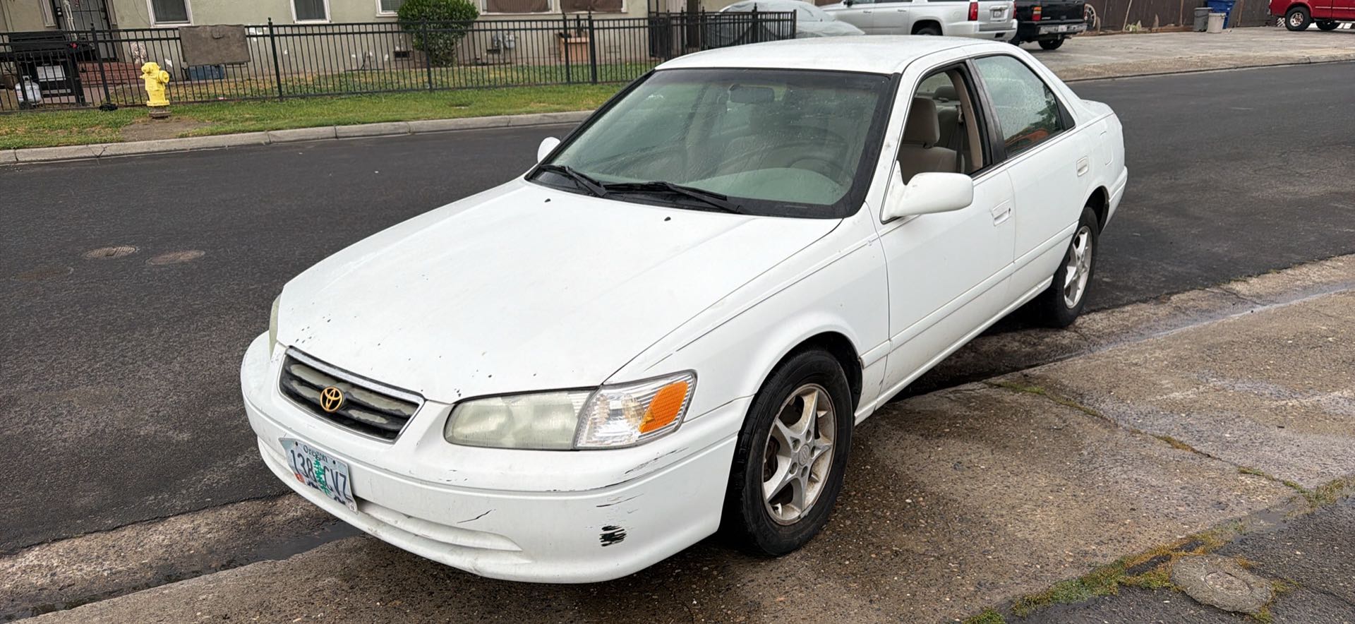 2001 Toyota Camry LE Sedan Front-Wheel Drive Automatic