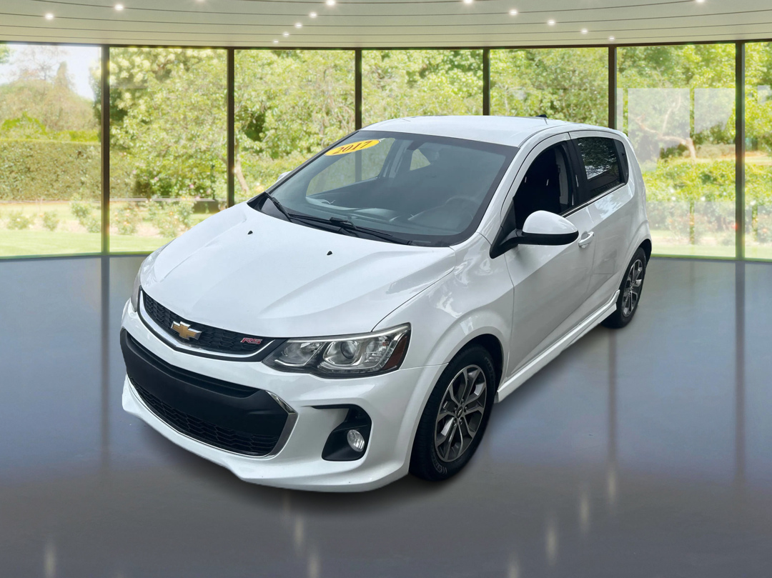 2017 Chevrolet Sonic LT Hatchback FWD