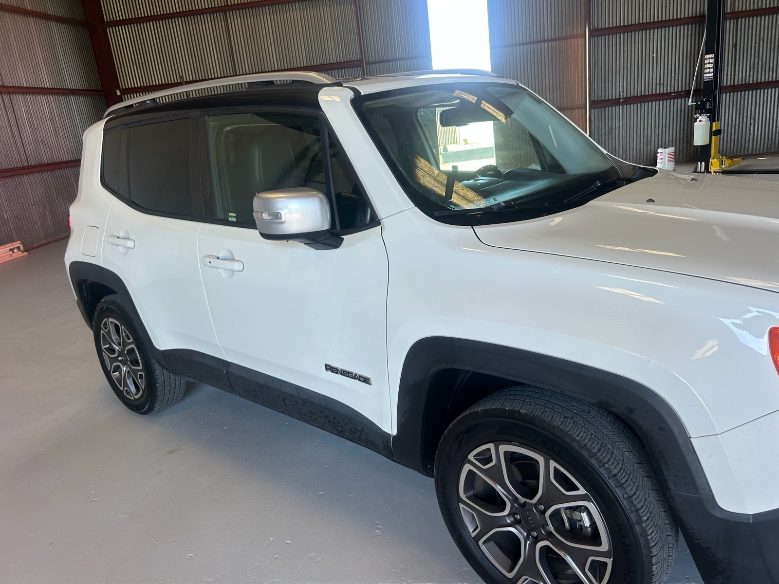 View vehicle photo 3