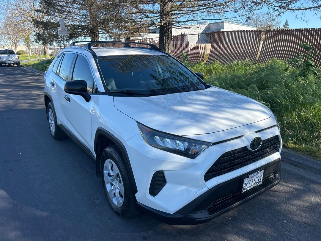 2019 Toyota RAV4 LE FWD