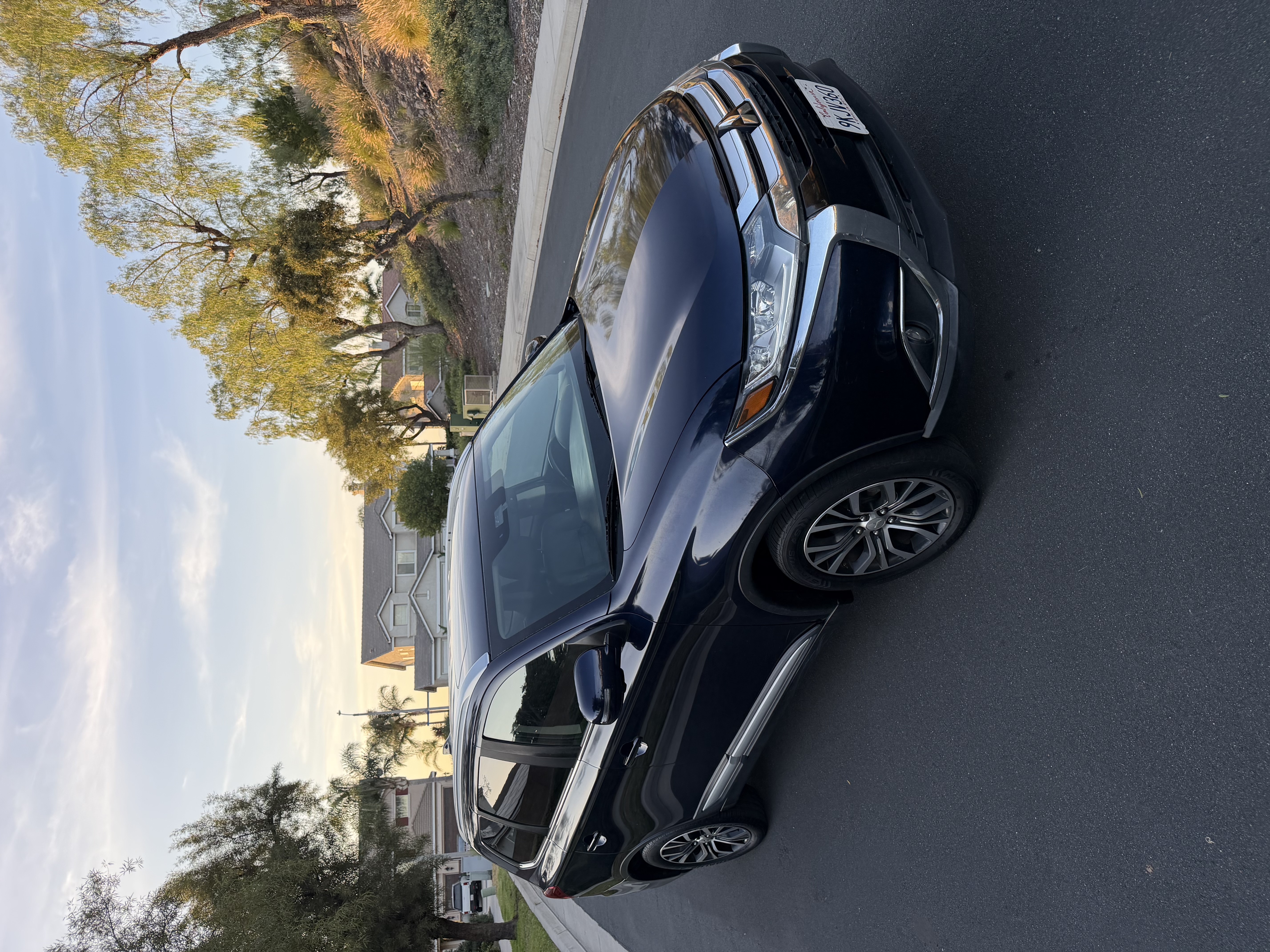 Blue 2017 Mitsubishi Outlander SE SUV / Crossover Front-Wheel Drive Continuously Variable Transmission