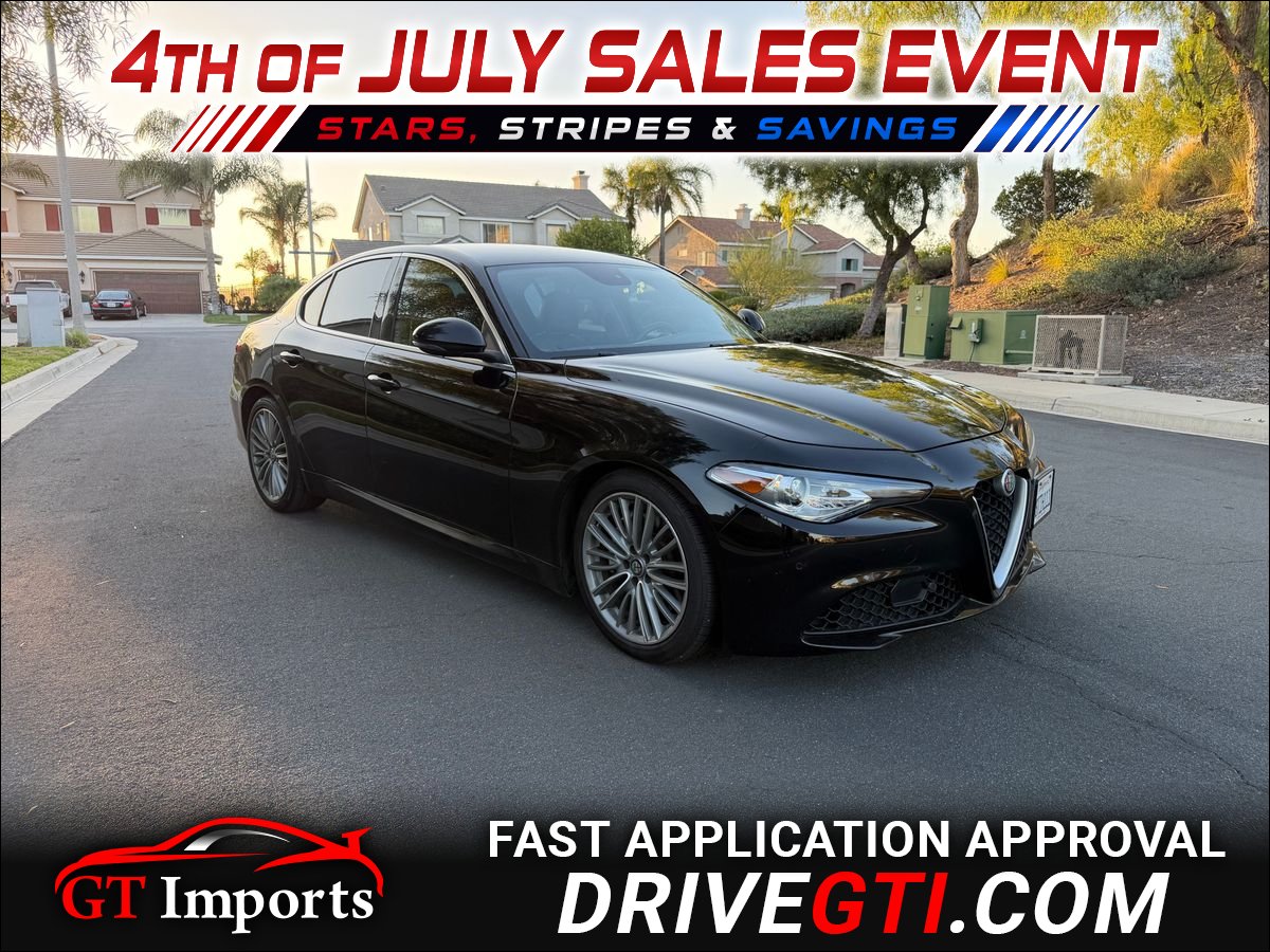 Black 2017 Alfa Romeo Giulia Sedan Rear-Wheel Drive 8-Speed Automatic
