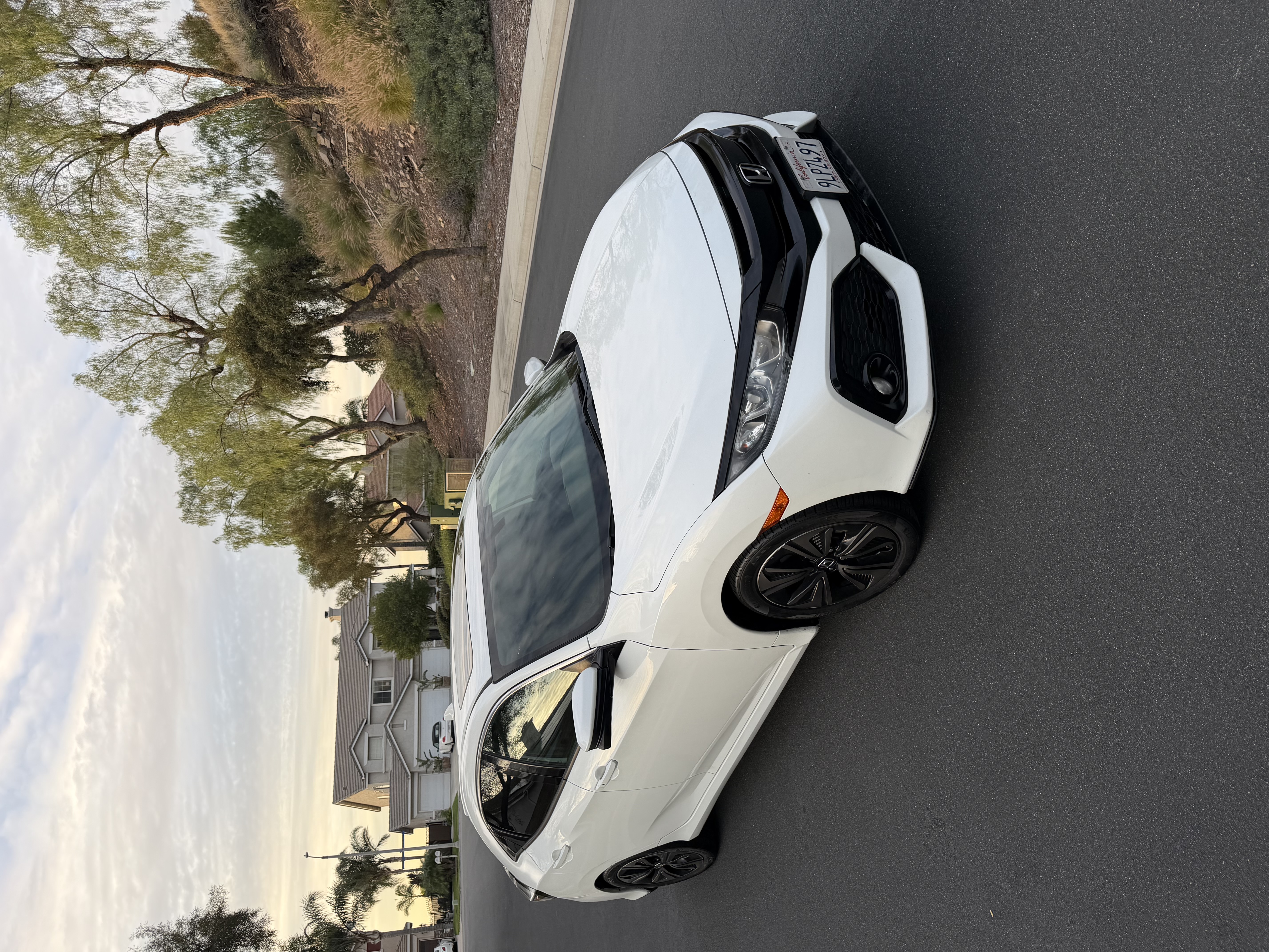 White 2017 Honda Civic Hatchback EX Hatchback Front-Wheel Drive Continuously Variable Transmission