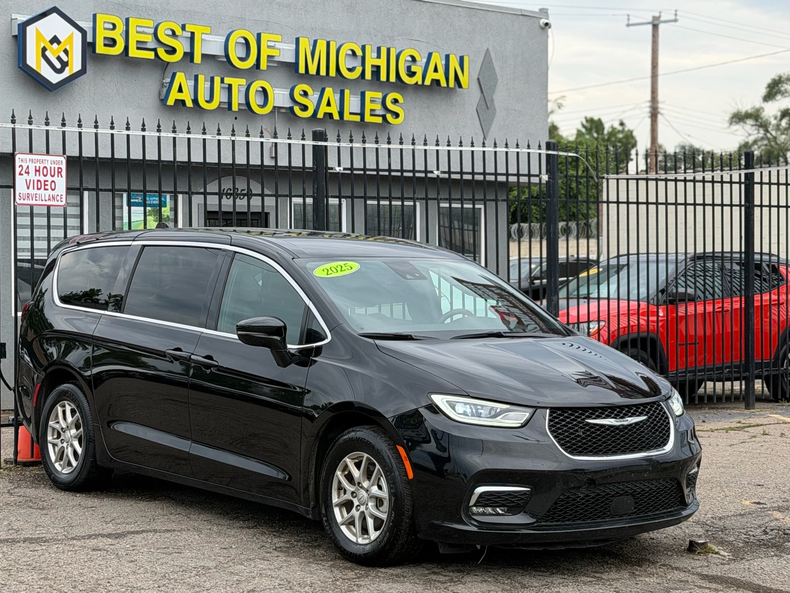 2025 Chrysler Pacifica Select FWD    